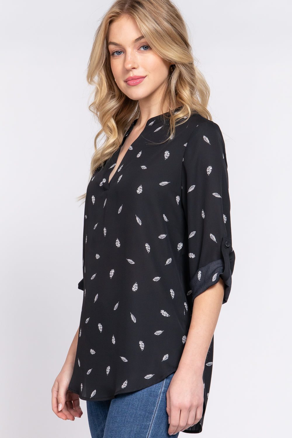 3/4 Roll Up Slv V-neck Print Blouse